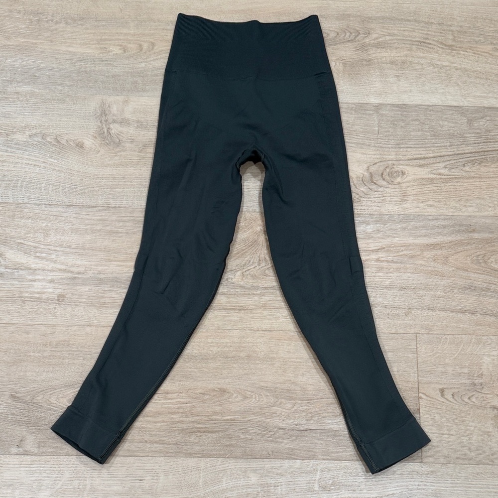 Lululemon Sage green leggings